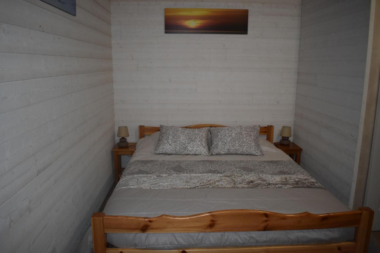 ラカノー Chez Augustin Bed & Breakfast エクステリア 写真