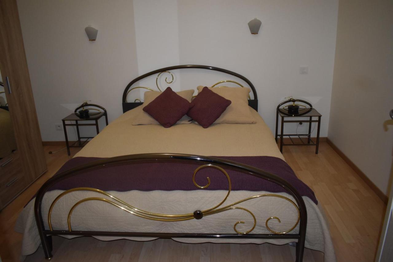 ラカノー Chez Augustin Bed & Breakfast エクステリア 写真