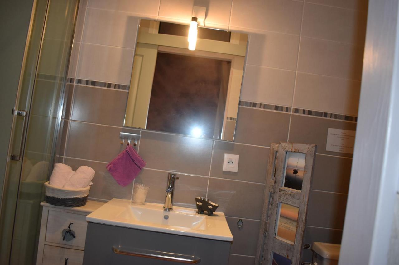 ラカノー Chez Augustin Bed & Breakfast エクステリア 写真