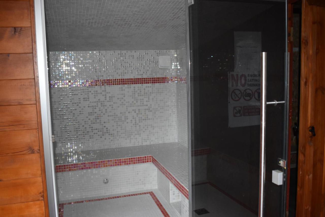 ラカノー Chez Augustin Bed & Breakfast エクステリア 写真